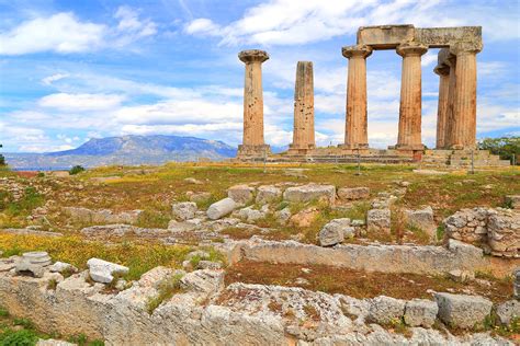 oldest greek ruins